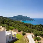 Vardia-amazing Seaviews With Heated Pool Vila *