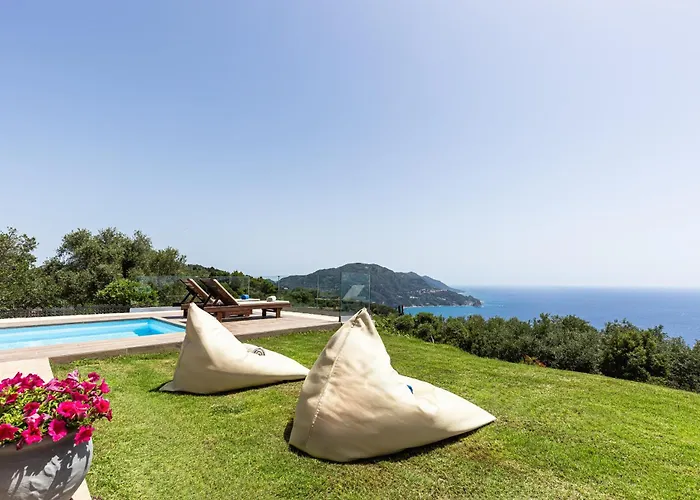 Villa Vardia-amazing Seaviews With Heated Pool Sinarádes
