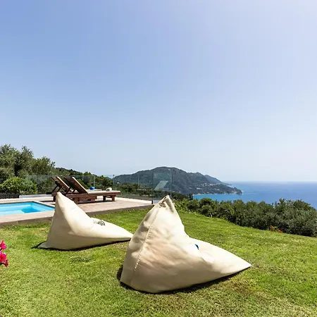 Vila Vardia-amazing Seaviews With Heated Pool Sinarádes
