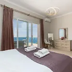 Vardia-amazing Seaviews With Heated Pool Villa