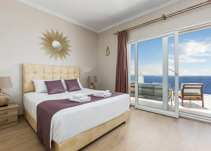 빌라 Vardia-amazing Seaviews With Heated Pool Sinarádes